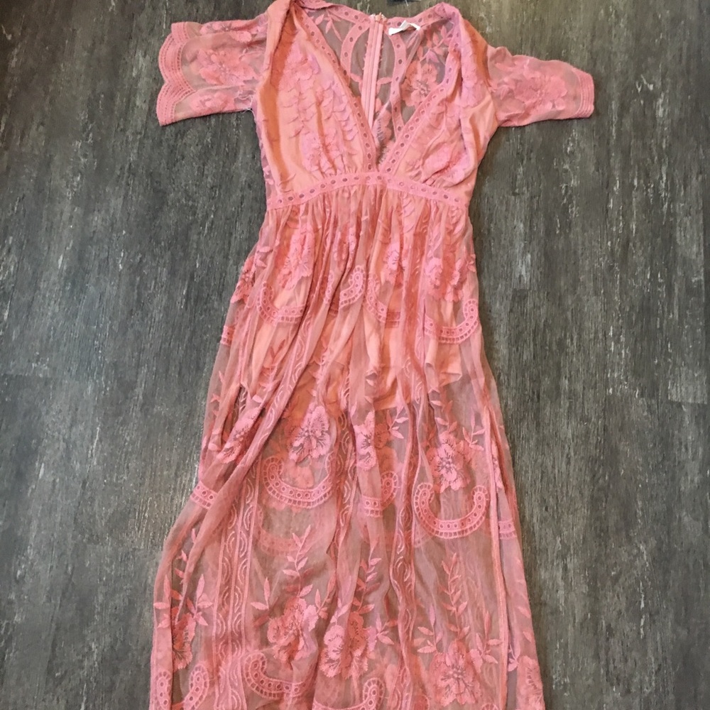 NWT Honey Punch Coral Romper, Small
